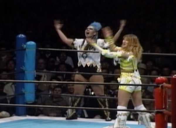 Bull Nakano and Akira Hokuto